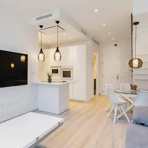 Minty - La Merced Atico Duplex Apartment Malaga